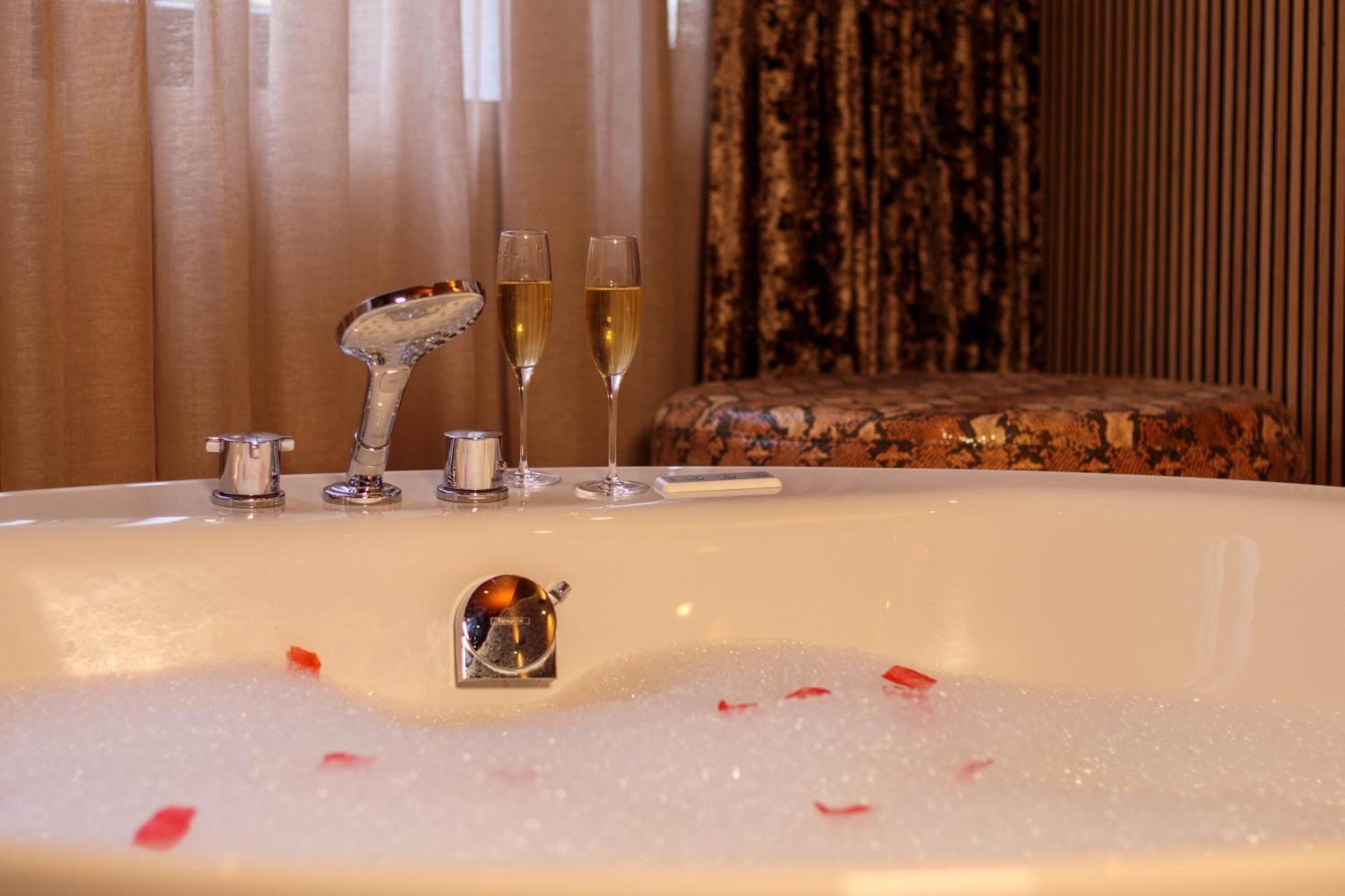 Manzo's Suites Zaandam Esterno foto