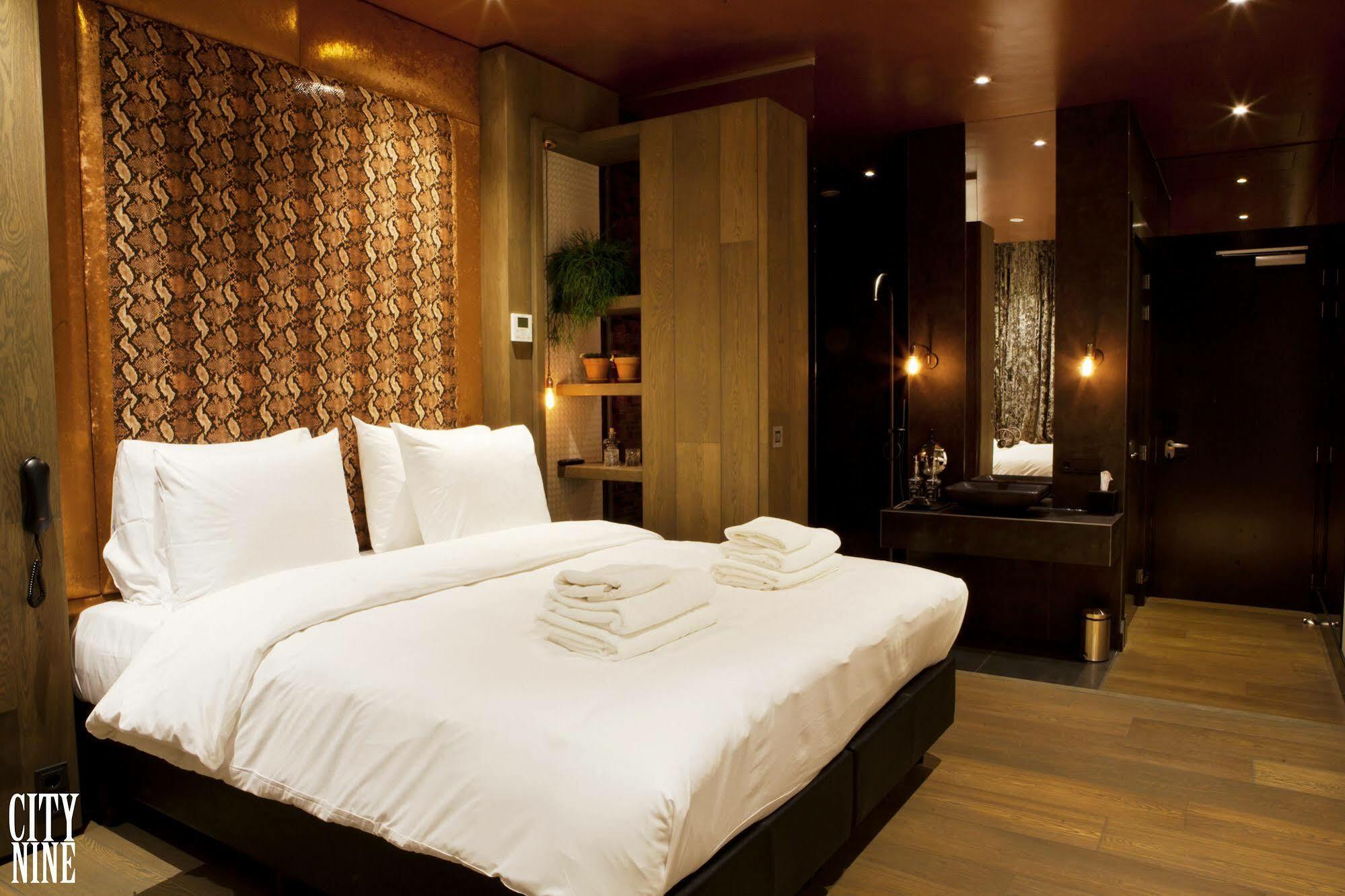Manzo's Suites Zaandam Esterno foto